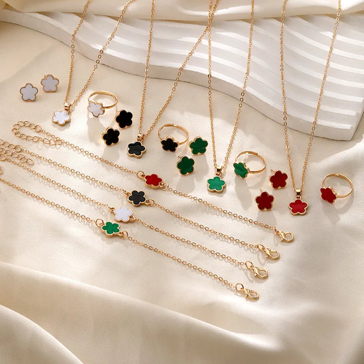 Lucky Clover Jewelry Set – 4 Pieces for Women