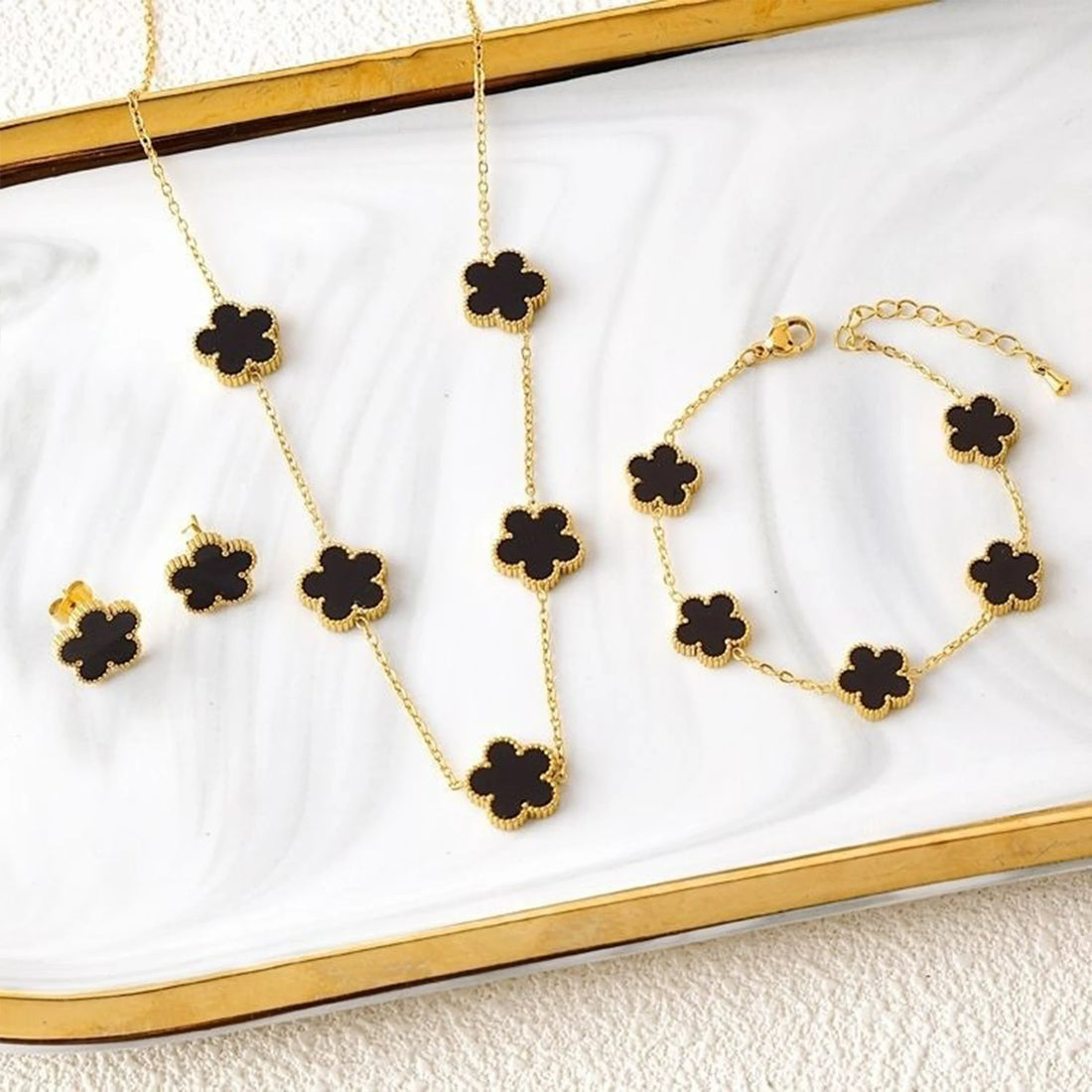 3Pcs 18K Gold-Plated Five-Leaf Flower Jewelry Set – Necklace, Earrings