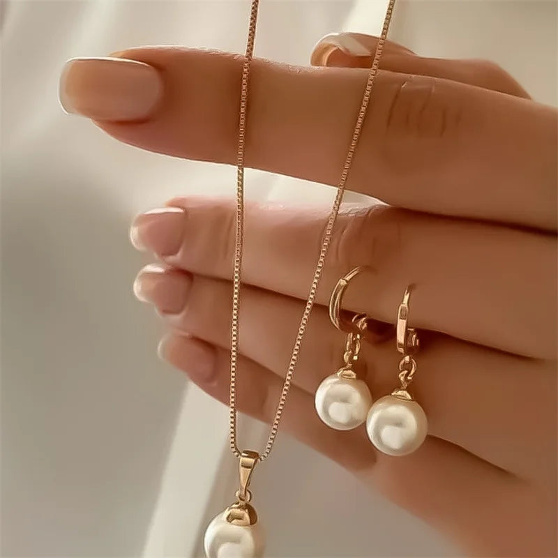 3-Piece Round Pearl Jewelry Set with Earring & Necklace for Women