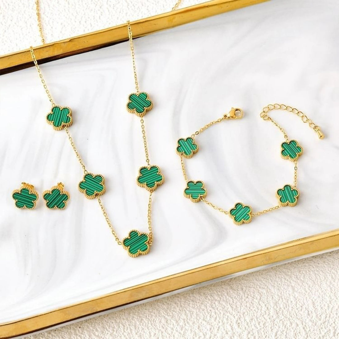 3Pcs 18K Gold-Plated Five-Leaf Flower Jewelry Set – Necklace, Earrings