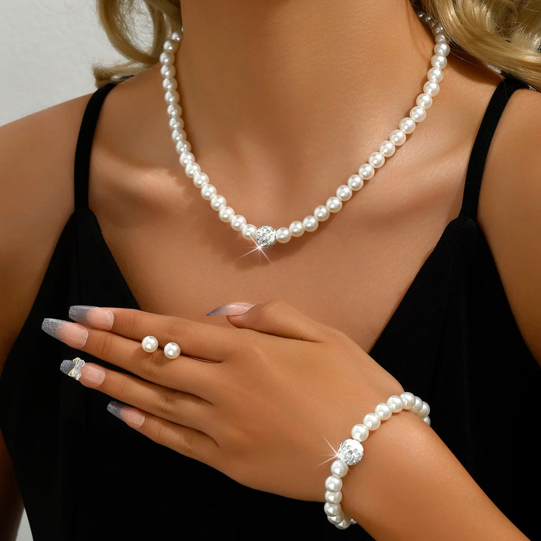 4PCS Women's Pearl Jewelry Set - Necklace, Bracelet, Earrings